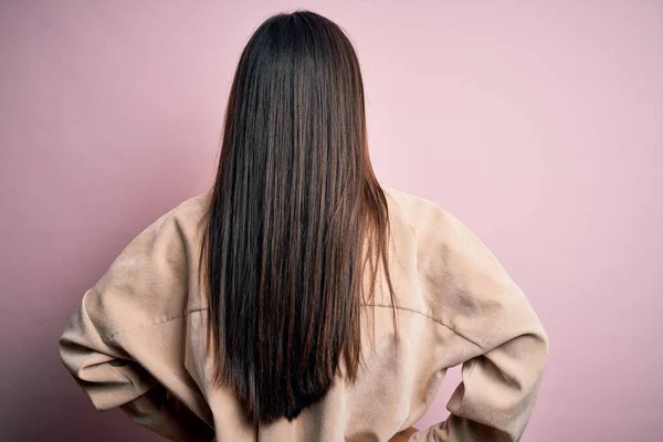 Ung Vacker Asiatisk Kvinna Bär Casual Skjorta Står Över Rosa — Stockfoto