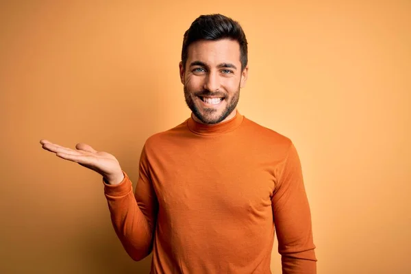 Young Handsome Man Beard Wearing Casual Sweater Standing Yellow Background — Stock Photo, Image