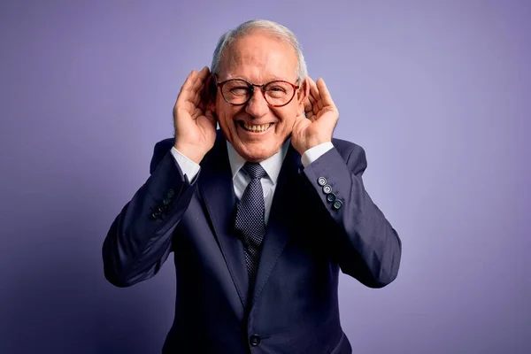 Hombre Negocios Senior Pelo Gris Con Gafas Elegante Traje Corbata —  Fotos de Stock