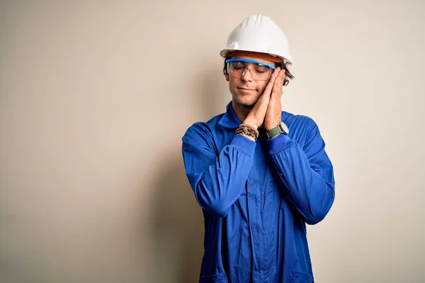 Young Constructor Man Wearing Uniform Security Helmet Isolated White Background — Stock Photo, Image