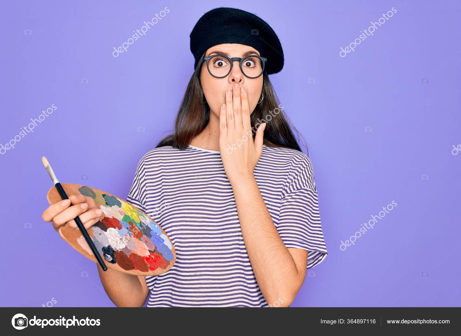 Fotografia do Stock: Mujer caucásica joven, guapa, con gorro de