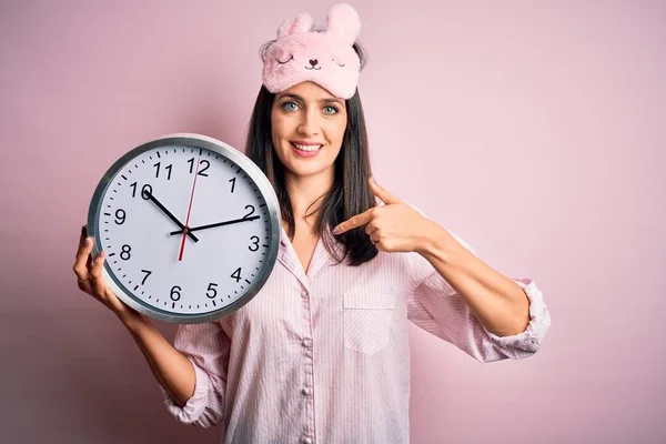 Young Brunette Woman Blue Eyes Wearing Pajama Holding Big Clock — Stock Photo, Image