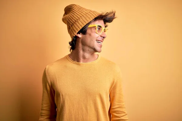 Young Handsome Man Wearing Casual Shirt Glasses Isolated Yellow Background — Stok fotoğraf