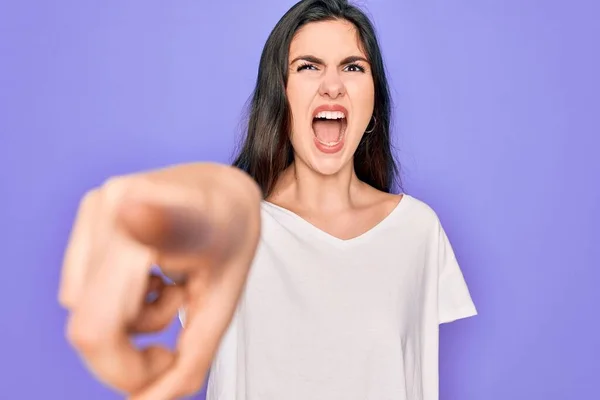 Young Beautiful Brunette Woman Wearing Casual White Shirt Purple Background — Stock Photo, Image