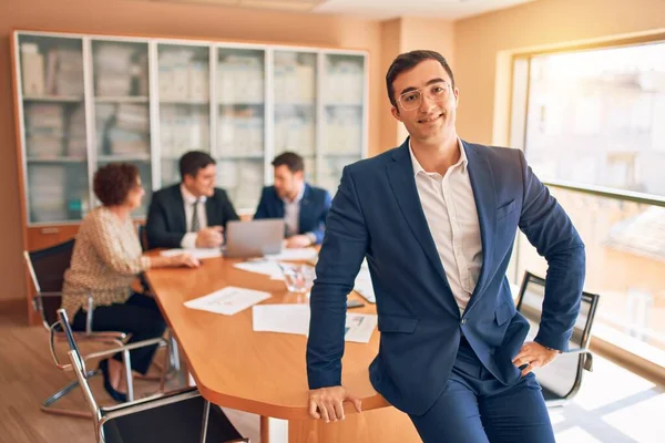 Affärsjurister Träffas Advokatbyrån Professionella Verkställande Partner Som Arbetar Med Finansfrågor — Stockfoto