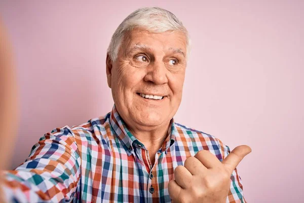 Senior Handsome Hoary Man Wearing Casual Shirt Making Selfie Camera — Stock Photo, Image