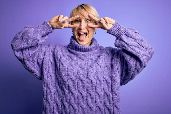 Young Blonde Woman Short Hair Wearing Winter Turtleneck Sweater Purple — Stock Photo, Image
