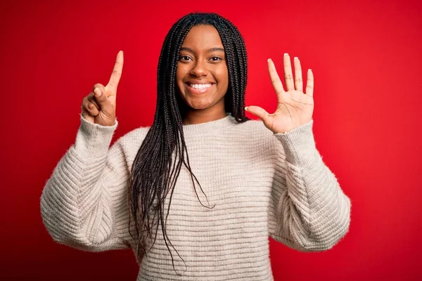 Genç Afrikalı Amerikalı Kadın Kırmızı Izole Edilmiş Arka Plan Üzerine — Stok fotoğraf