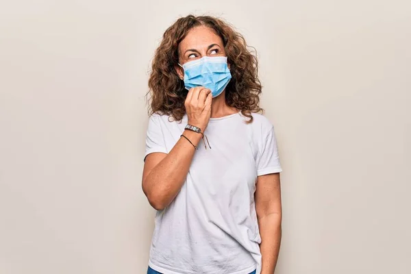 Mulher Meia Idade Usando Máscara Proteção Coronavírus Para Vírus Epidemia — Fotografia de Stock