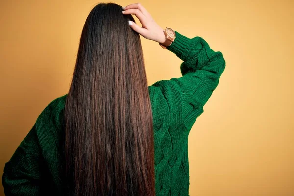 Young Beautiful Asian Woman Wearing Green Winter Sweater Yellow Isolated — Stock Photo, Image