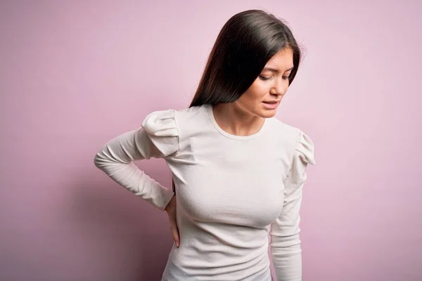 Jonge Mooie Vrouw Met Blauwe Ogen Dragen Casual Witte Shirt — Stockfoto