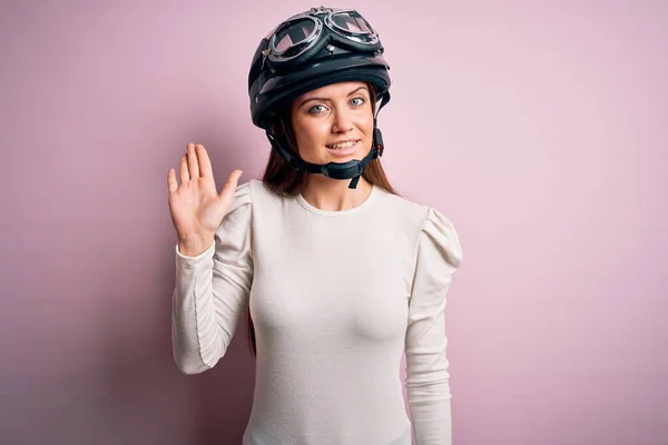 Jeune Belle Femme Motocycliste Aux Yeux Bleus Portant Casque Moto — Photo