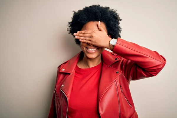 Jovem Mulher Afro Afro Afro Afro Bonita Afro Com Cabelo — Fotografia de Stock