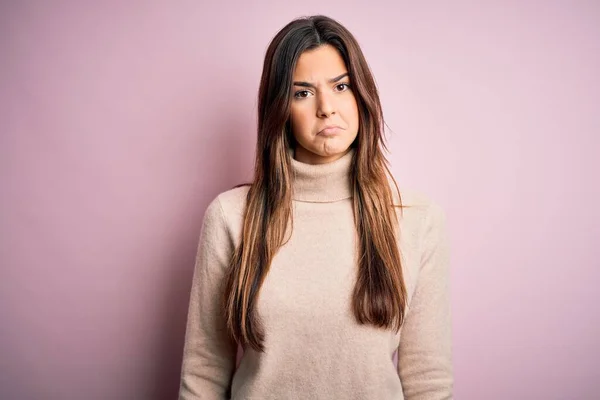 Young Beautiful Girl Wearing Casual Turtleneck Sweater Standing Isolated Pink — Stock Photo, Image