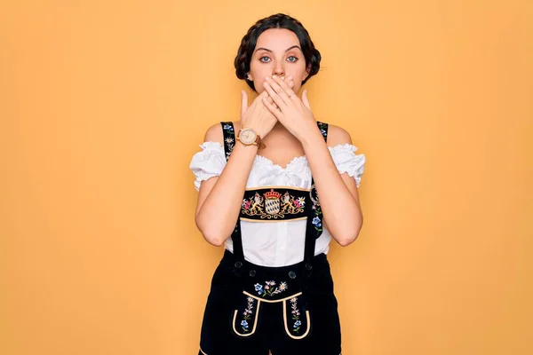 Jonge Mooie Duitse Vrouw Met Blauwe Ogen Traditionele Octoberfest Jurk — Stockfoto