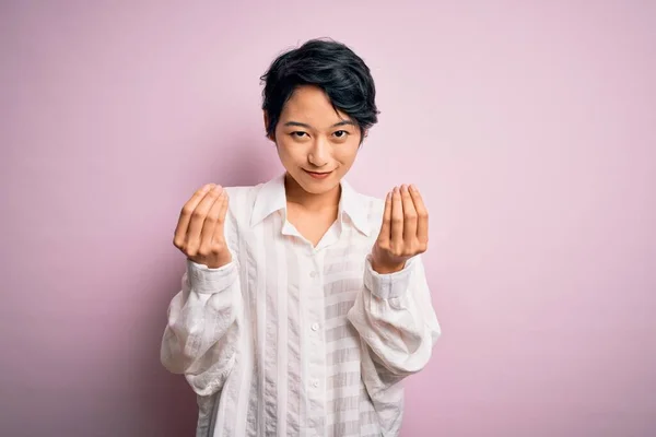 Jong Mooi Aziatisch Meisje Dragen Casual Shirt Staan Geïsoleerde Roze — Stockfoto