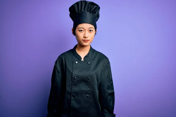 Young Beautiful Chinese Chef Woman Wearing Cooker Uniform Hat Purple — Stock Photo, Image