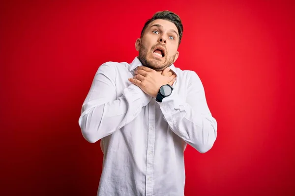 Young Business Man Blue Eyes Wearing Elegant Shirt Standing Red — Stock Photo, Image