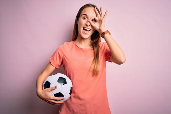 Young Beautiful Player Woman Playing Soccer Holding Football Ball Pink — Stock Photo, Image