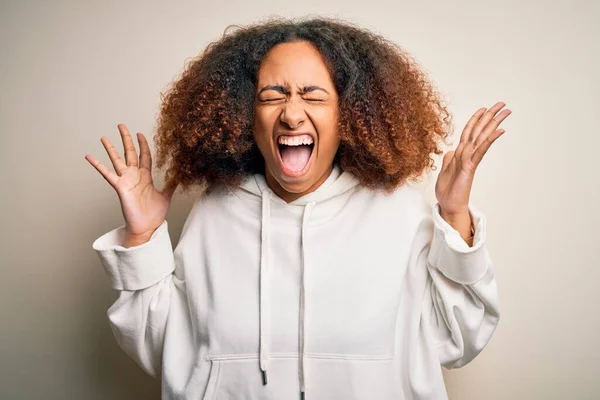 Jovem Esportista Afro Americana Com Cabelo Afro Vestindo Camisola Esportiva — Fotografia de Stock