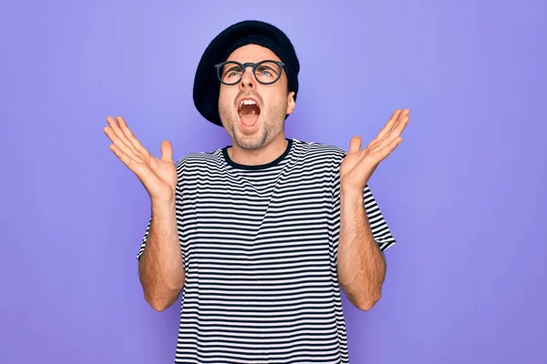 Handsome Man Blue Eyes Wearing Striped Shirt French Beret Purple — Stock Photo, Image