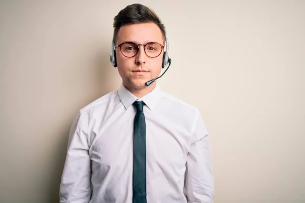 Jonge Knappe Blanke Zakenman Met Callcenter Headset Bij Klantenservice Met — Stockfoto