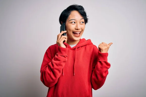 Jong Mooi Aziatisch Meisje Het Hebben Van Gesprek Praten Smartphone — Stockfoto