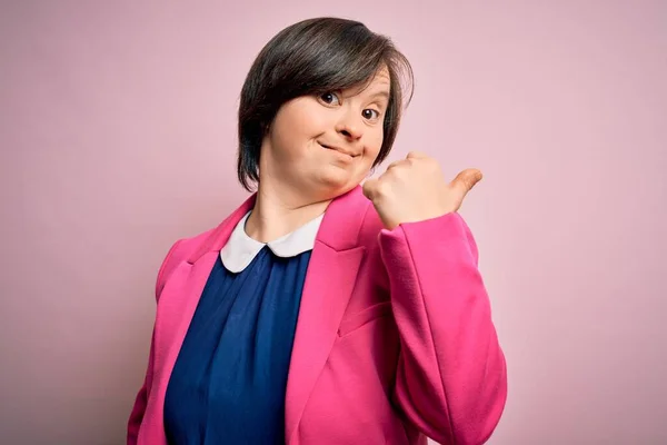 Young Syndrome Business Woman Pink Background Smiling Happy Face Looking — Stock Photo, Image