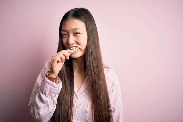 Giovane Bella Donna Asiatica Che Indossa Pigiama Lavarsi Denti Con — Foto Stock