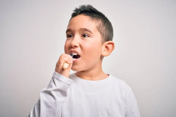 Ung Liten Pojke Borsta Tänderna Med Hjälp Tandborste Och Oral — Stockfoto