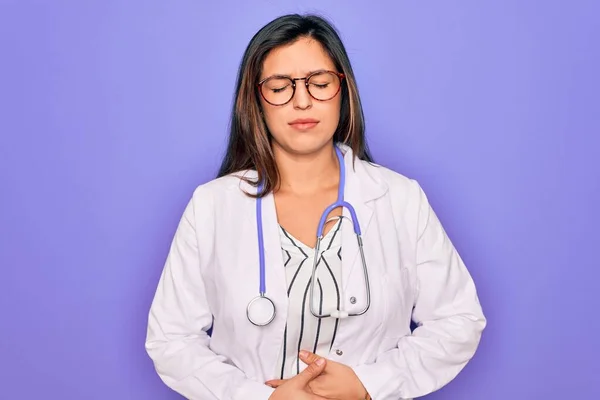 Professional Doctor Woman Wearing Stethoscope Medical Coat Purple Background Hand — Stock Photo, Image