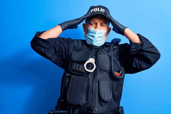 Policía Madura Con Máscara Médica Coronavirus Concepto Cuarentena — Foto de Stock