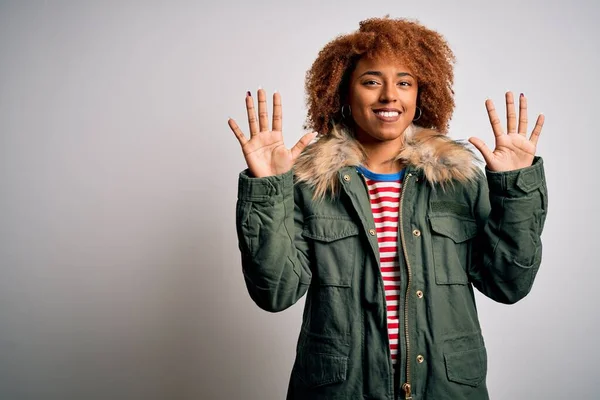 Young Beautiful African American Woman Curly Hair Wearing Green Casual — Stock Photo, Image