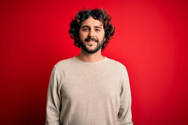 Homem Bonito Jovem Com Barba Vestindo Camisola Casual Sobre Fundo — Fotografia de Stock