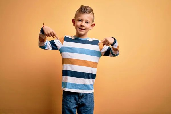 Young Little Caucasian Kid Blue Eyes Wearing Colorful Striped Shirt — Stock Photo, Image