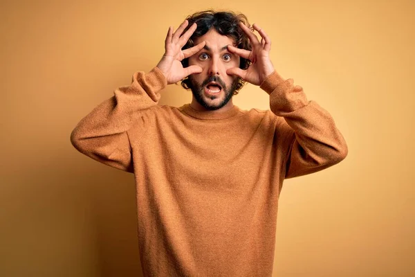 Young Handsome Man Beard Wearing Casual Sweater Standing Yellow Background — Stock Photo, Image