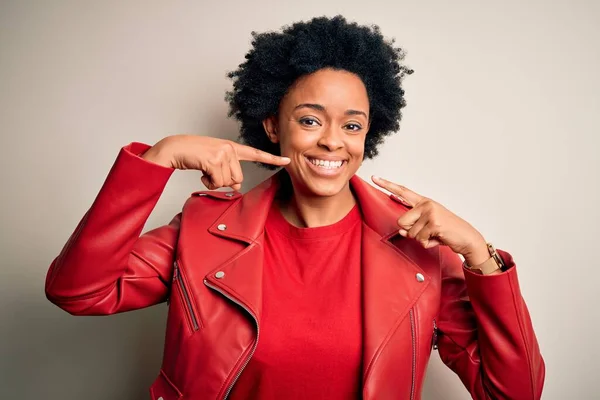 Young Beautiful African American Afro Woman Curly Hair Wearing Casual — Stock Photo, Image