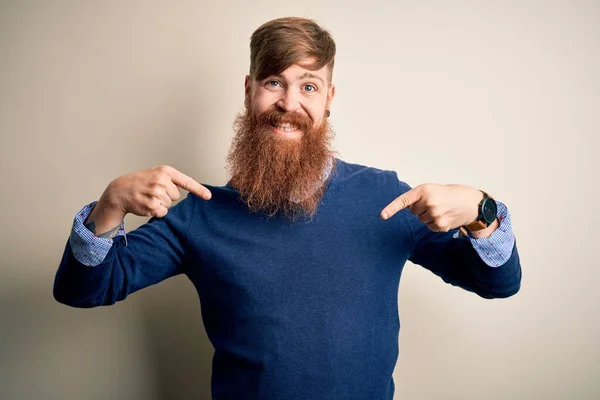 Handsome Irish Redhead Business Man Beard Standing Isolated Background Looking — Stok fotoğraf