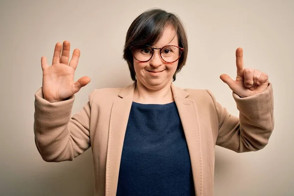 Young Syndrome Business Woman Wearing Glasses Standing Isolated Background Showing — Stock Photo, Image