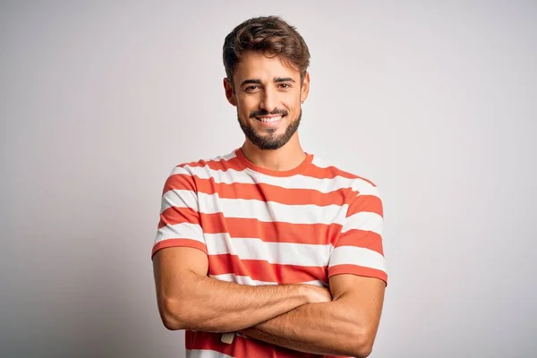 Jovem Bonito Homem Com Barba Vestindo Listrado Shirt Sobre Fundo — Fotografia de Stock