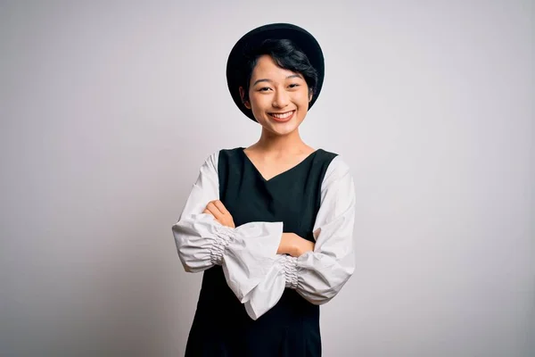 Mladý Krásný Asijské Dívka Sobě Ležérní Šaty Klobouk Stojící Nad — Stock fotografie