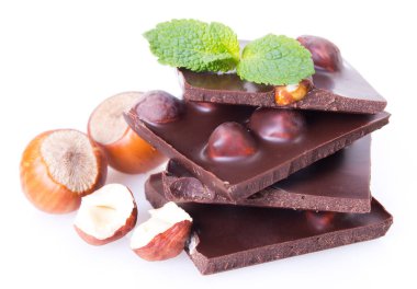 Beyaz arkaplanda çikolata