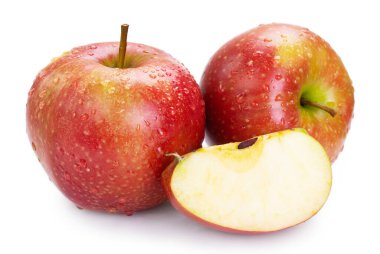 Beyaz arkaplanda izole edilmiş taze kırmızı elma.