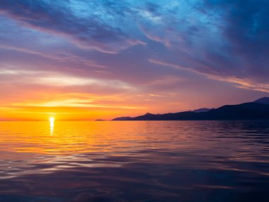 Adriyatik Denizi gün batımında