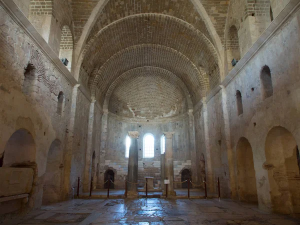 Saint Nicolas kilise iç