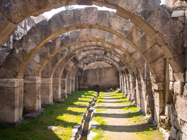 Izmir, Türkiye'de Agora Arkeolojik Sit Harabeleri