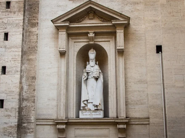 Vatikan müzesinin iç mimari detayları.