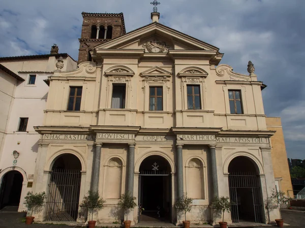 Adada St Bartholomew Bazilikası görünümü