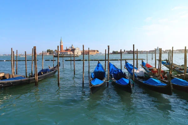 Góndolas en Venecia — Foto de Stock