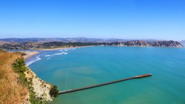 Tolaga Bay wharf panorama, Doğu Cape, Yeni Zelanda